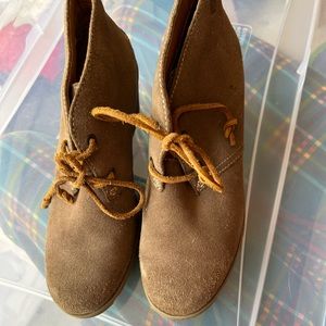 Sperry Lace Booties